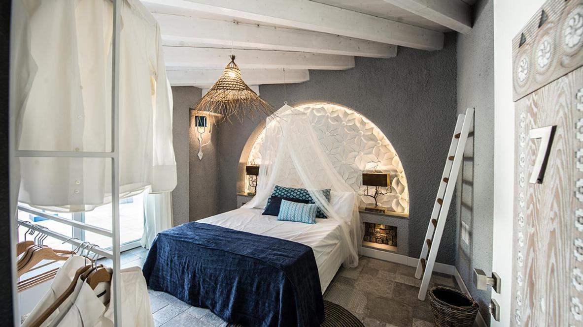 Capoblu Hotel Pula Bagian luar foto